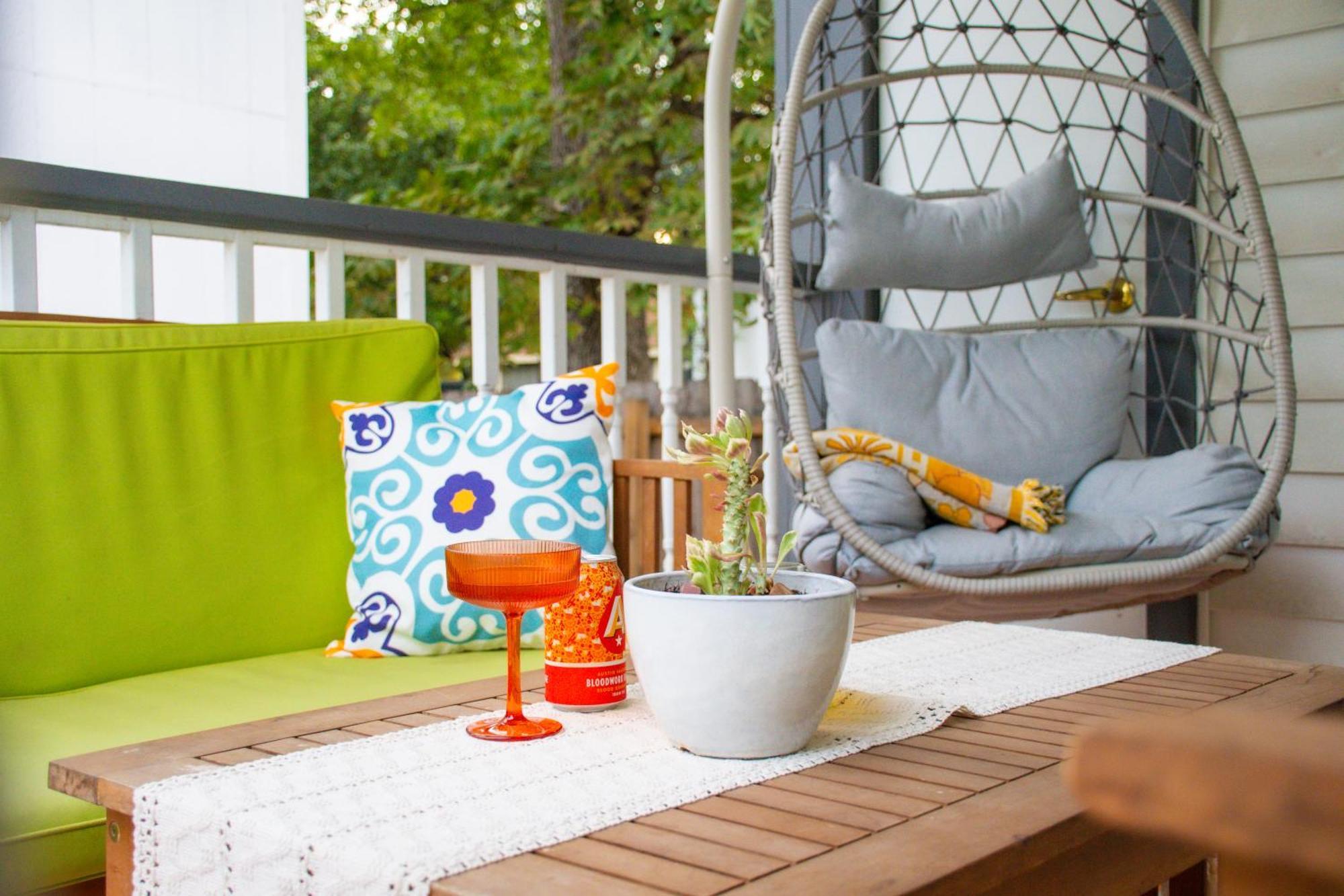 Stylish, Artsy Bungalow Central Eastside Austin Exterior foto